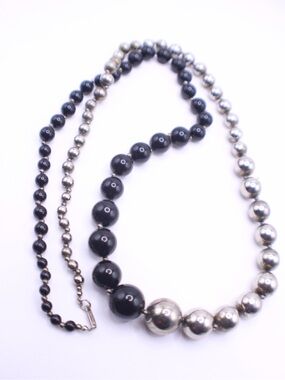 Vintage Carol Dauplaise Classic Black and Silver tone Bead Necklace 40”